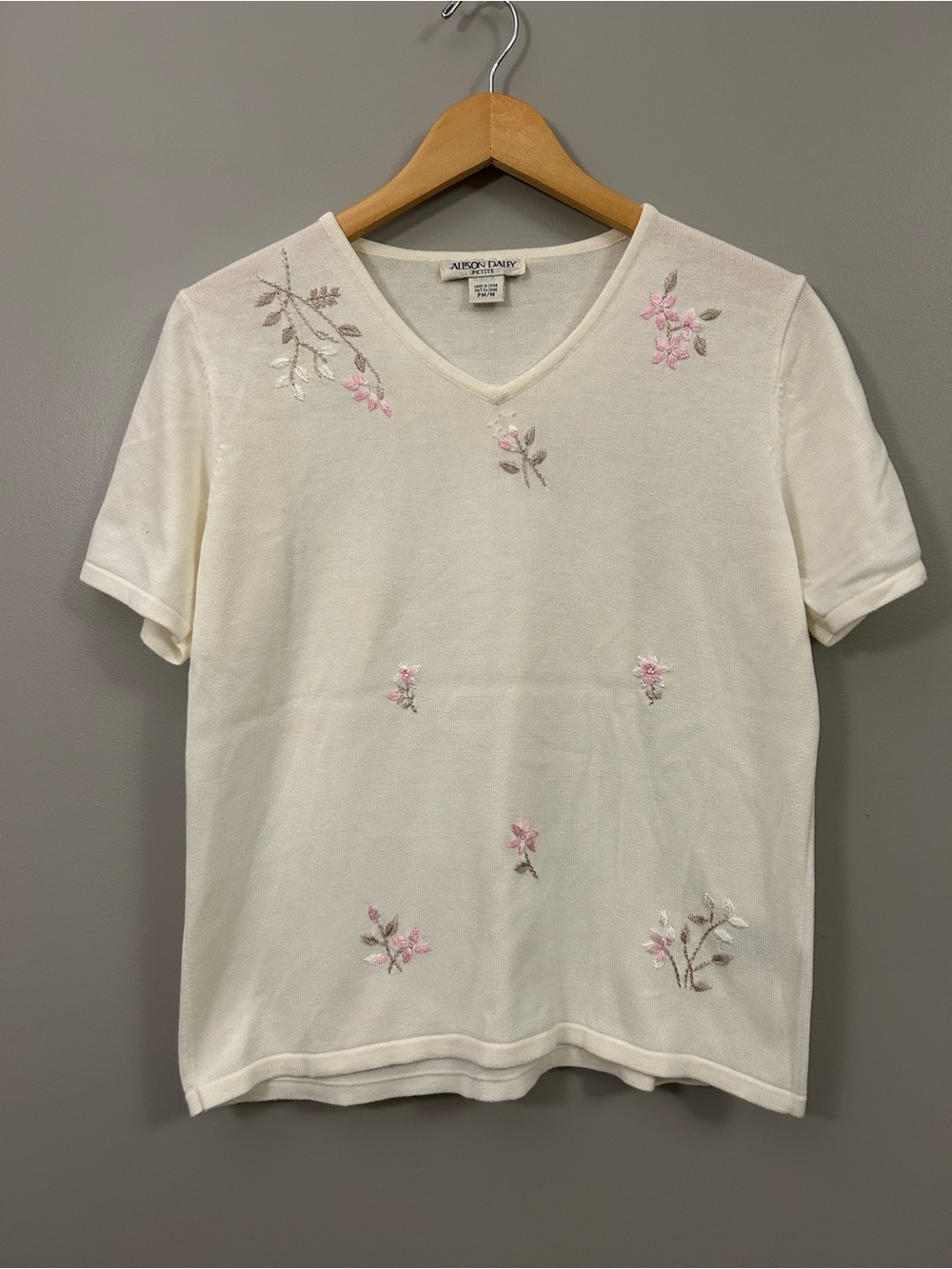 Allison Daley Vintage Cream Short Sleeve V-Neck Top with Pink Floral Embroidery